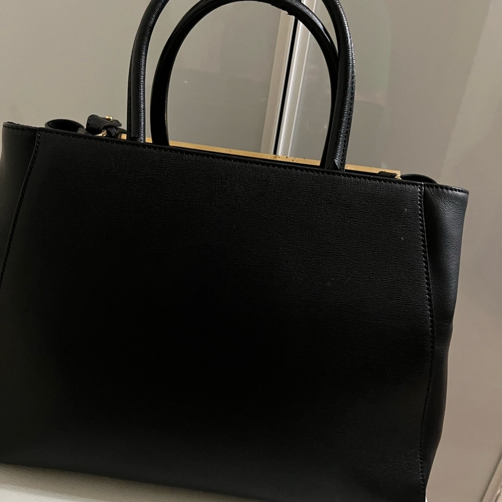Authentic used Fendi 2Jours Medium Tote Bag Black - Picture 2 of 9
